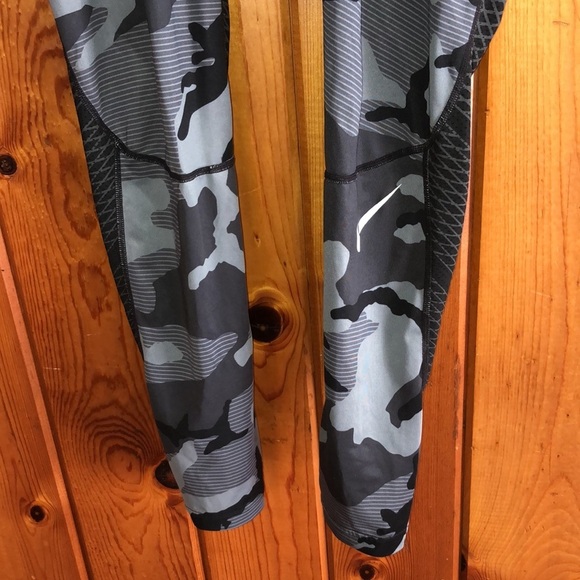 Men’s Nike pro gray Camo leggings training pants sports pants size large workout - Picture 3 of 9